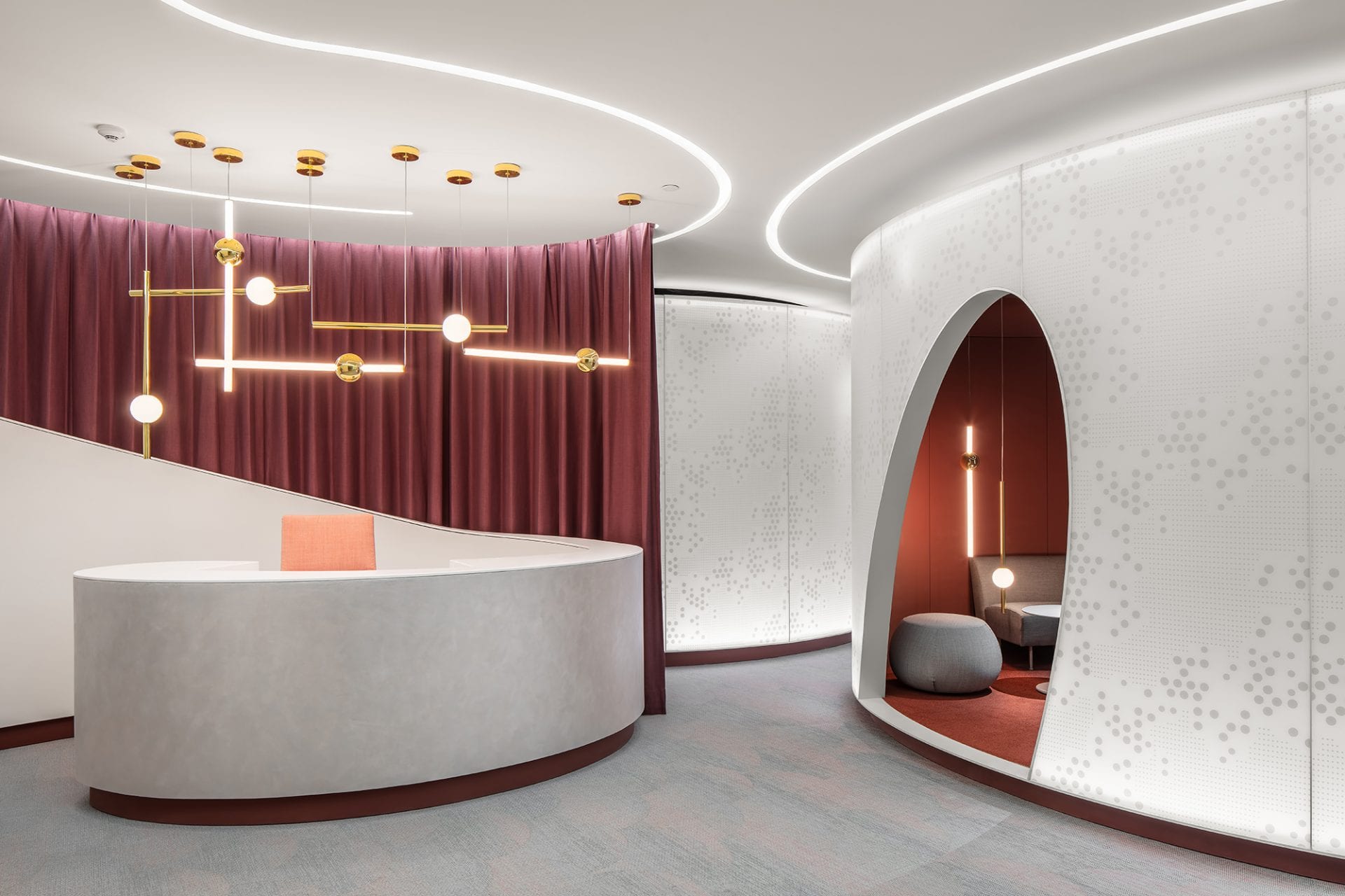 Smooth curves and cocoon-like pods at Silk Road office
