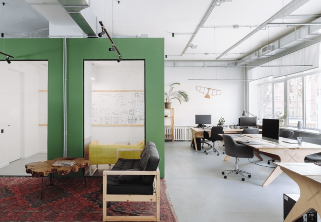This flexible Moscow workspace shows how to balance work and leisure