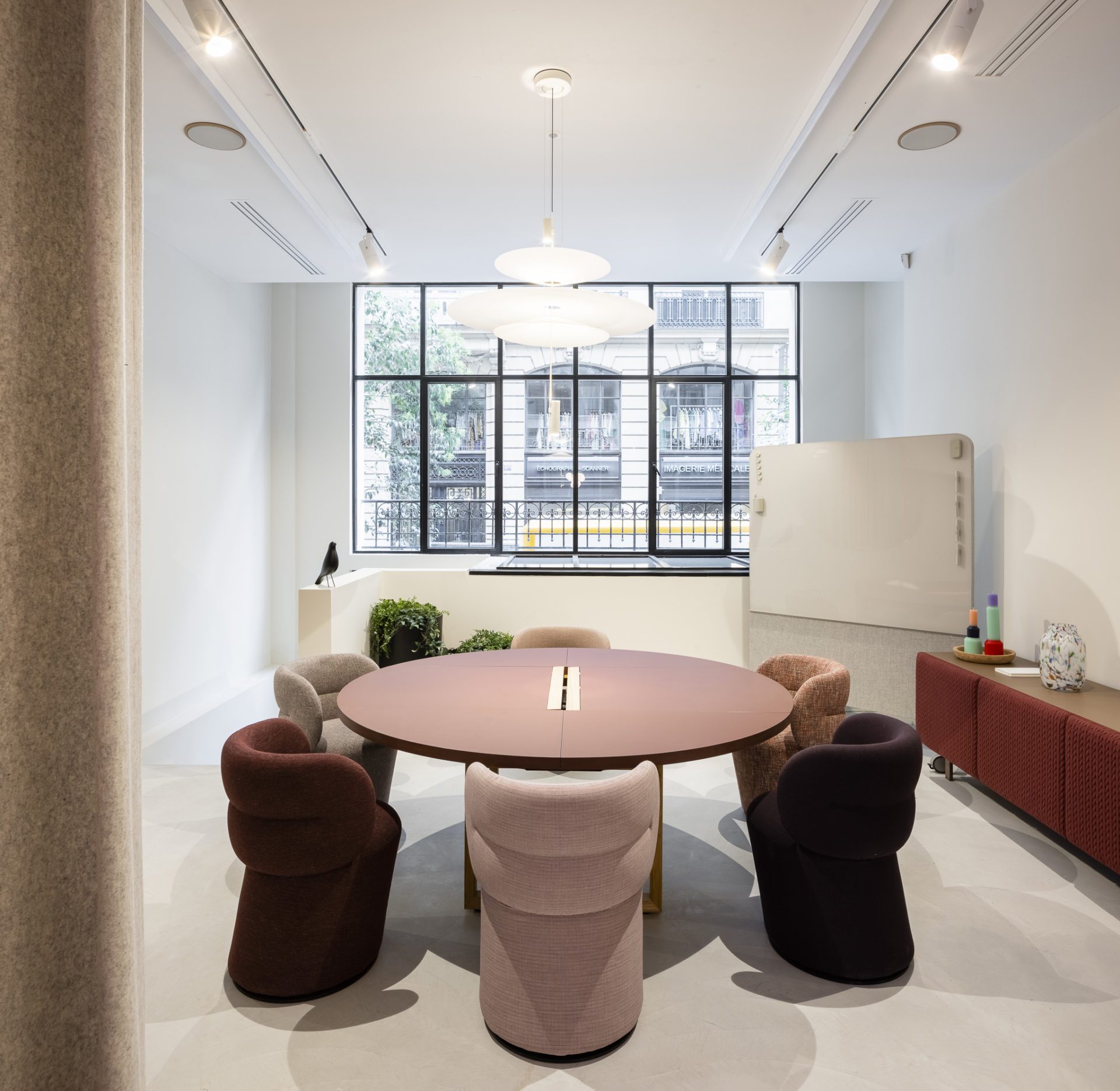 moore design, office design, paris, five paris, 5 rue Bachaumont, office interior, OnOffice magazine