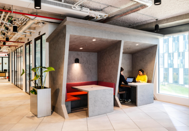 Silversquare Guillemins coworking space in Liège, Belgium embodies a mix of art and craft