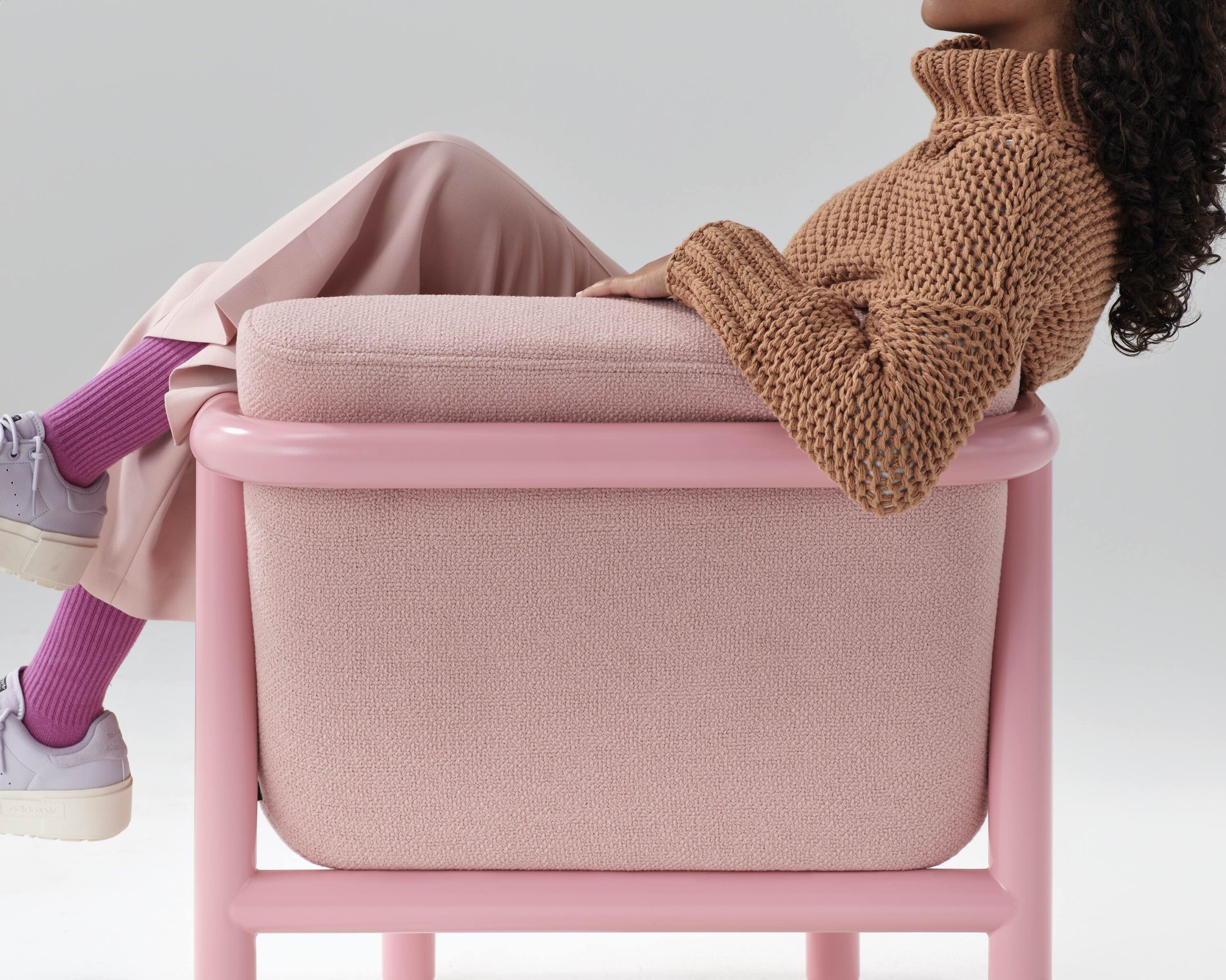 Percy pink chair